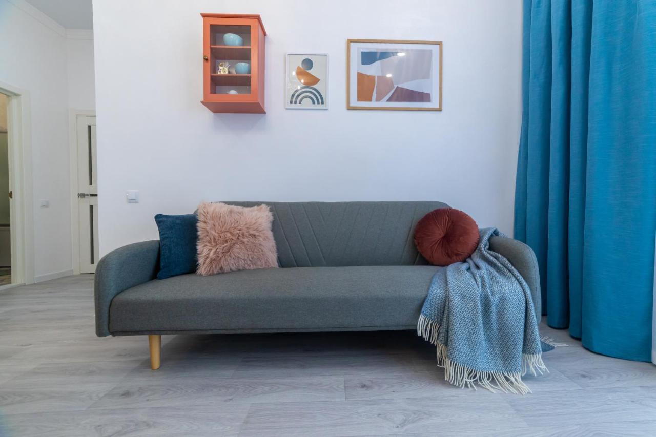 просторный люкс с 2-мя спальнями в центре,спасская 50 Apartment Mykolaiv