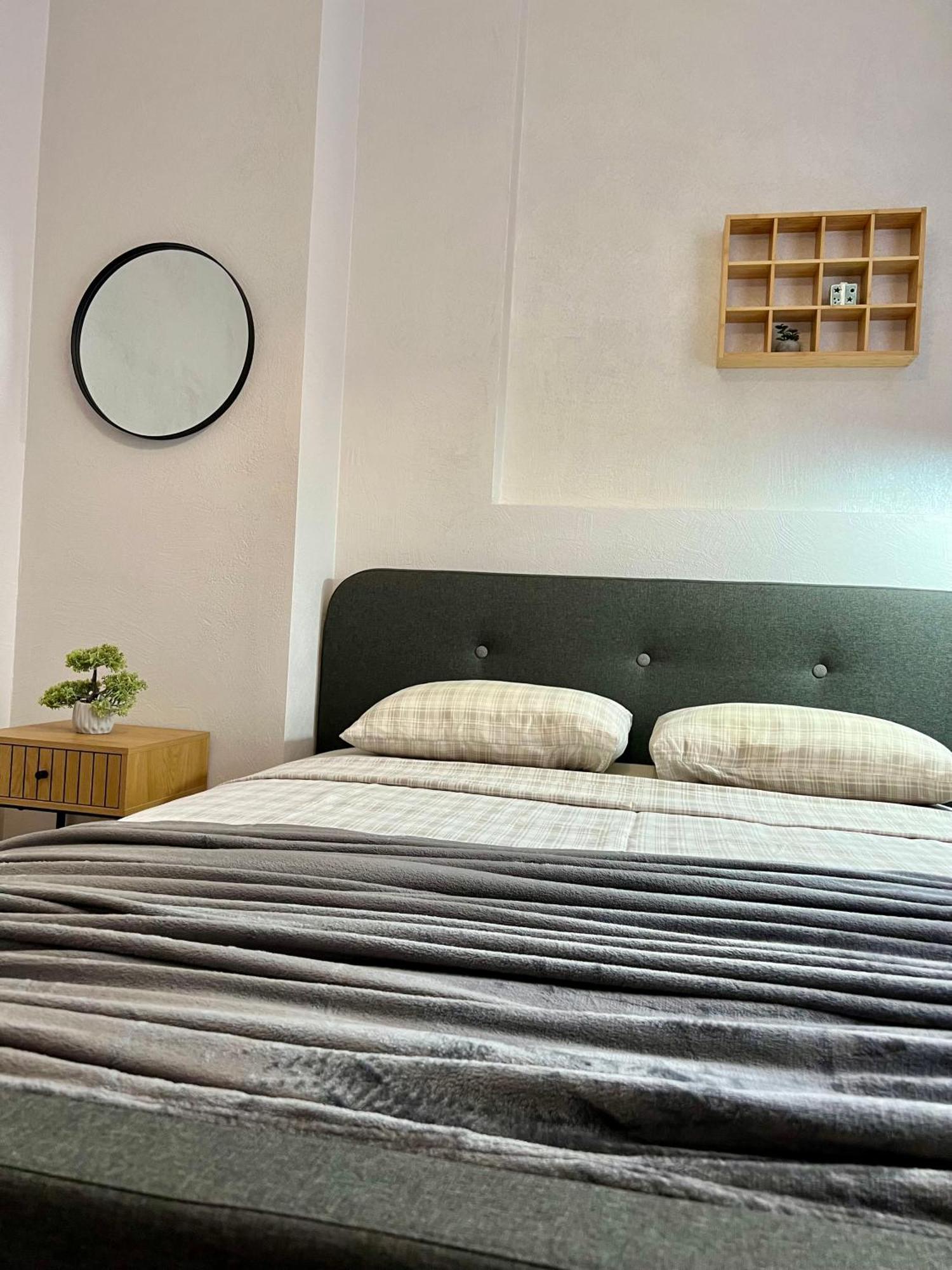 просторный люкс с 2-мя спальнями в центре,спасская 50 Apartment Mykolaiv