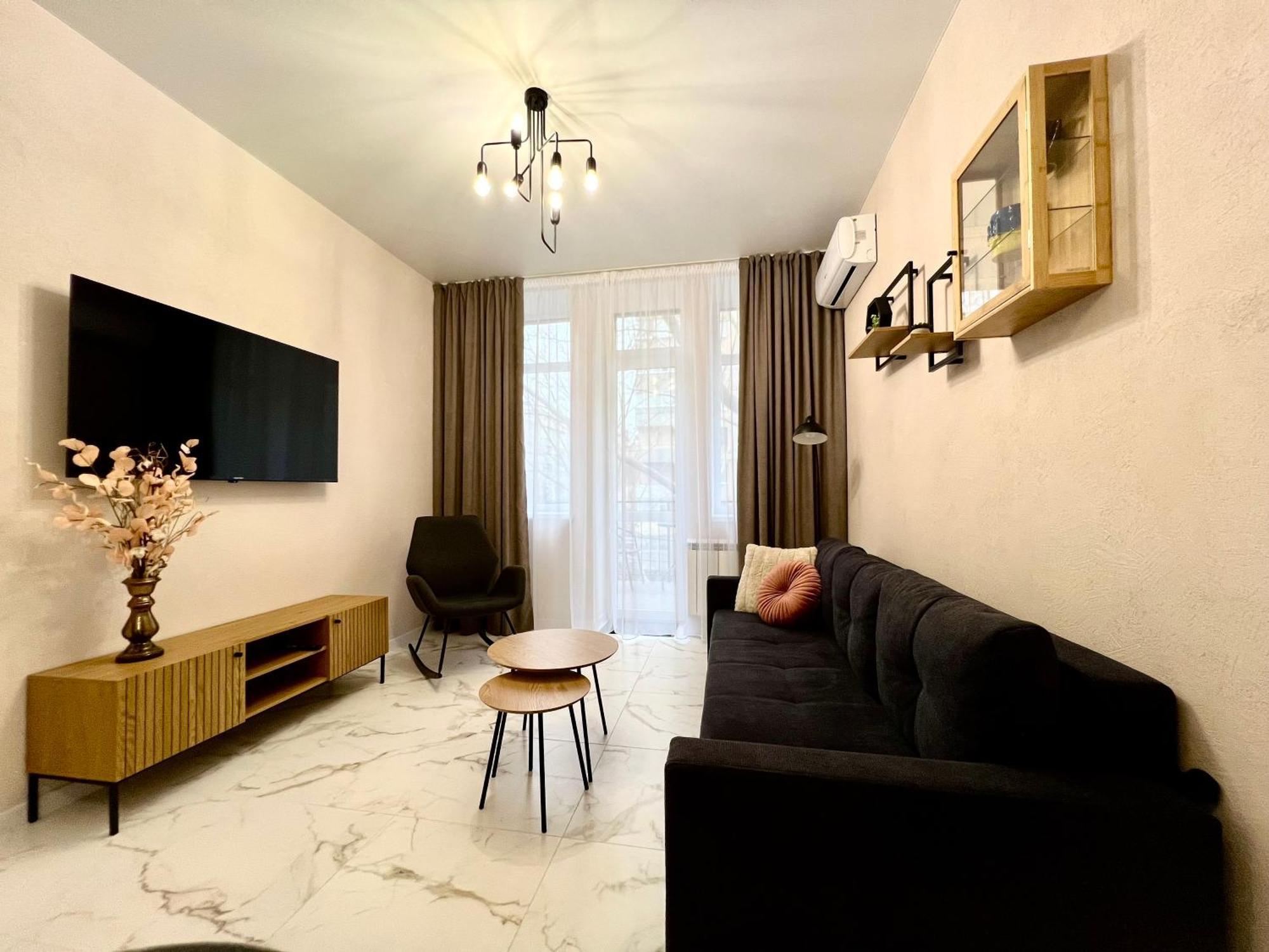 Apartment просторный люкс с 2-мя спальнями в центре,спасская 50